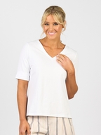 Vassalli V Neck Tee