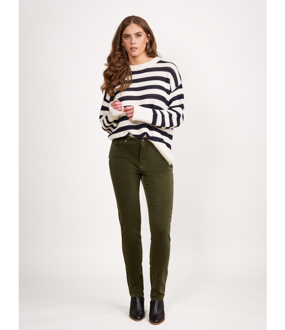 Vassallli Narrow Leg Cord Pant