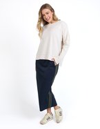Foxwood Throw on Tee