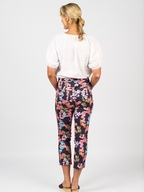 Vassalli 7/8 Slim Pull On Pant