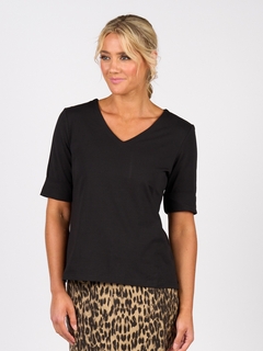 Vassalli V Neck Tee-style-MCRAES