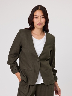 DUO Amber Blazer-style-MCRAES