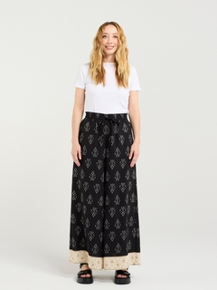 Zafina Ellie Pant-style-MCRAES