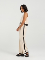Et Alia Priscilla Pant