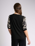 Memo Elbow Sleeve Contrast Top