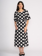 Oh Three Raglan Sleeve Maxie Dress