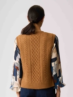 Memo Cable Knit Vest