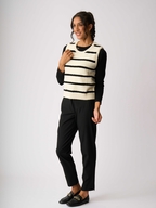 Oh Three Constrast Cable Knit Vest