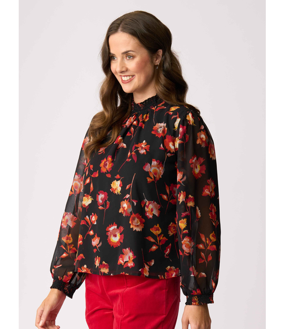 Memo Contrast Trim Top