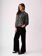 Memo Contrast Trim Top