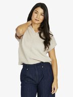 Jump Seam V Neck Vest
