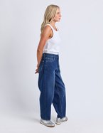 ELM Bessie Barrel Leg Jean 