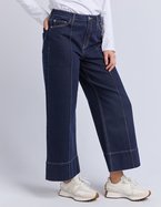 ELM Ando Pint Tuck Jean