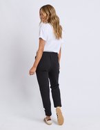 ELM The Lobby Pant