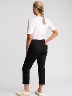 Vassalli Arrival Pant - Slim Leg 7/8 Pant