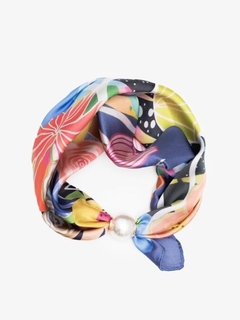 Antler Pearl Fasten Neck Scarf-style-MCRAES