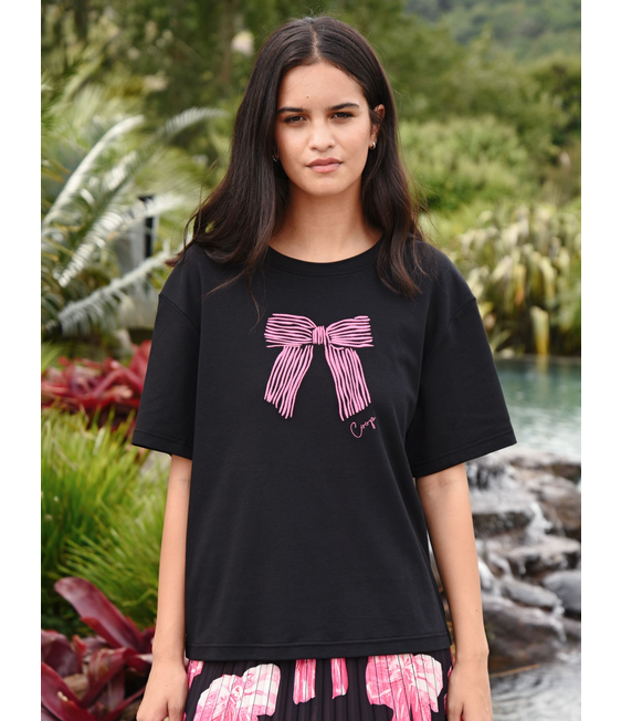 Coop Gotta Bow T- Shirt